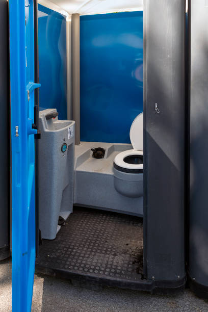 Best Portable restroom trailer rental  in Powell, OH